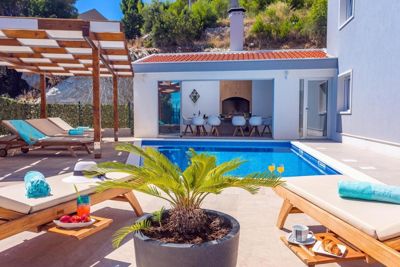 Villa Matan - Only 200M From The Sandy Beaches, Private 28M2 Pool Omiš Eksteriør bilde