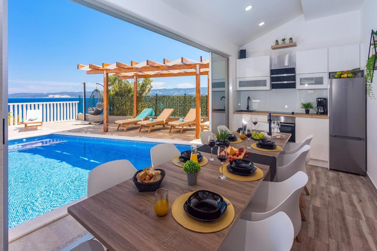 Villa Matan - Only 200M From The Sandy Beaches, Private 28M2 Pool Omiš Eksteriør bilde